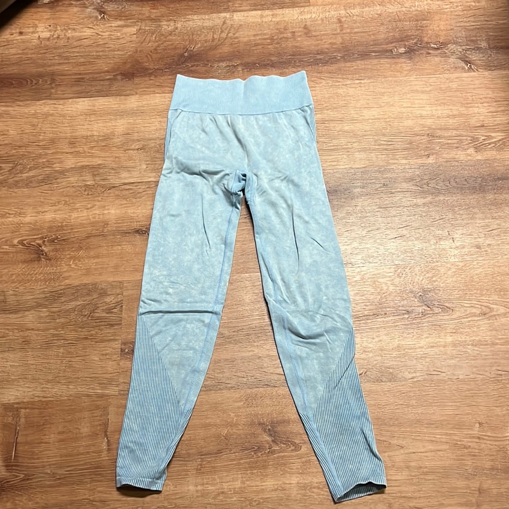 Victora secret pink workout leggings